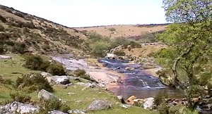 Rocks above Shilley Pool