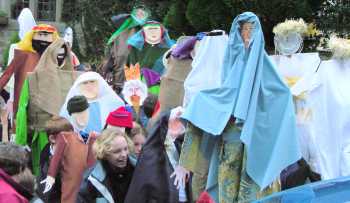 Mary & other puppets